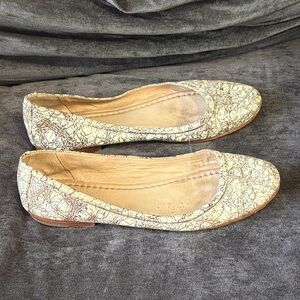 Frye Cream Patterned Women's Flats